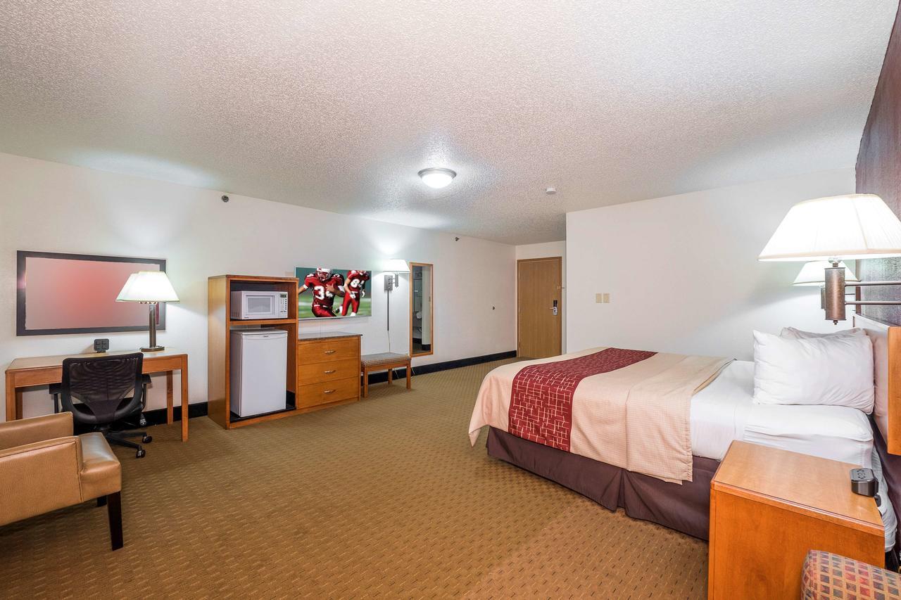 Red Roof Inn Maryville Exterior photo