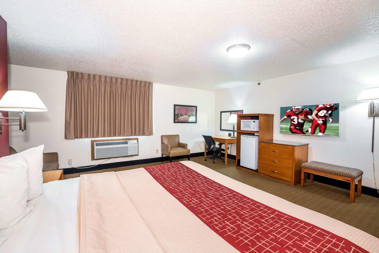 Red Roof Inn Maryville Exterior photo