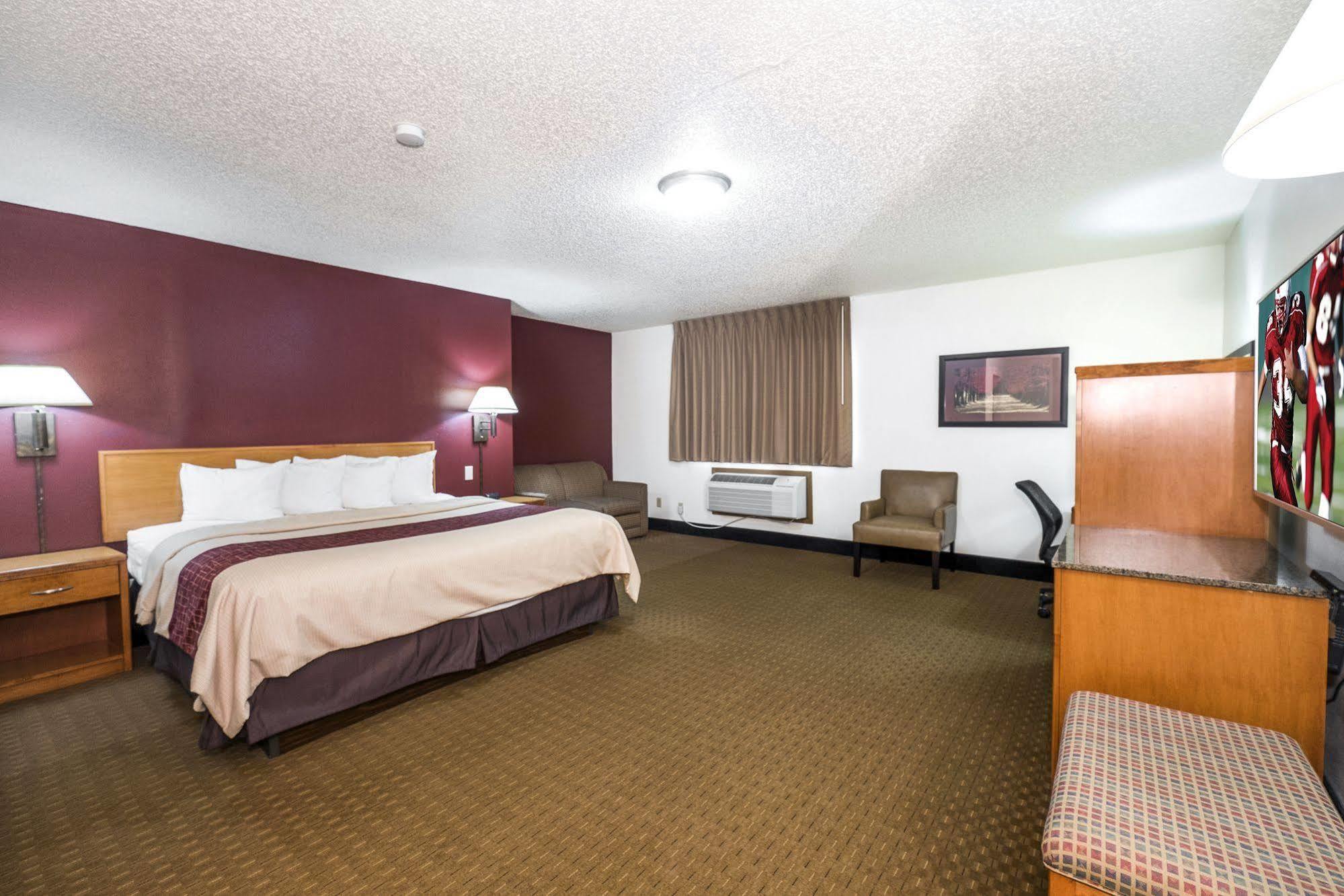 Red Roof Inn Maryville Exterior photo